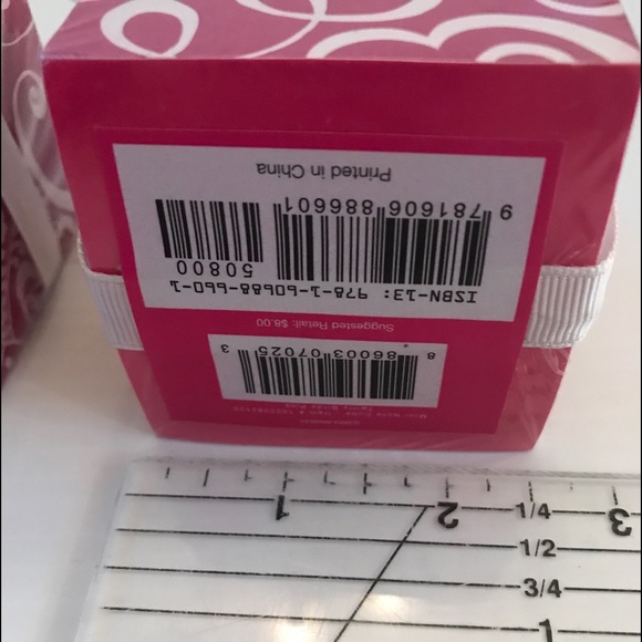 Vera Bradley 🆕 Note Cube • - Picture 2 of 3